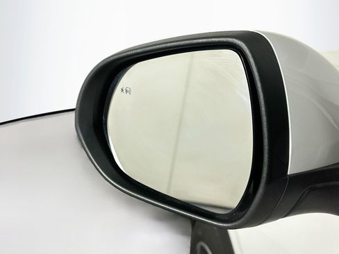 Used 2020 Buick Encore GX Select w/ Advanced Technology Package image 16