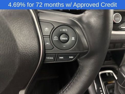 Used 2024 Toyota Corolla Cross LE image 17