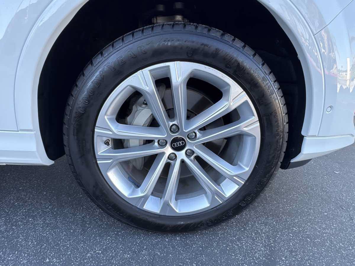 Used 2025 Audi Q7 3.0T Premium Plus AWD/4WD image 51
