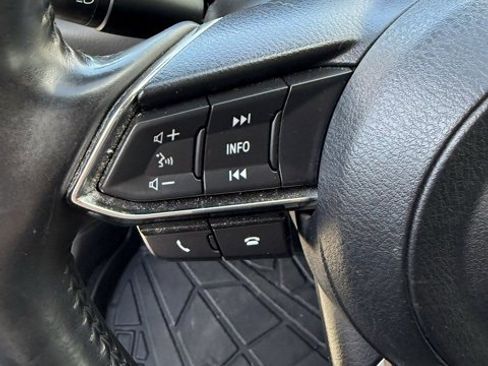 Used 2020 MAZDA CX-5 Touring image 19