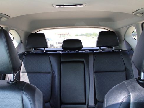 Used 2021 Kia Seltos SX w/ SX Sunroof Package AWD/4WD image 16