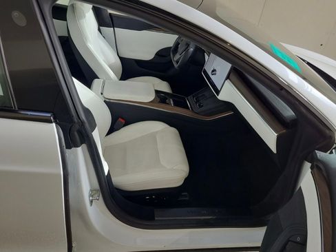 Used 2022 Tesla Model S image 7