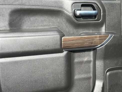 Used 2021 Chevrolet Silverado 1500 LT Trail Boss w/ Convenience Package II AWD/4WD image 38