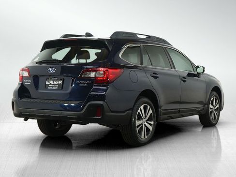 Used 2018 Subaru Outback 3.6R Limited image 5