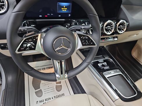 New 2026 Mercedes-Benz GLA 250 4MATIC image 17