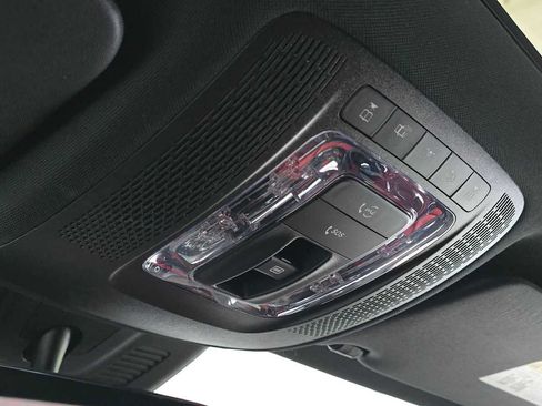 Used 2023 Mercedes-Benz GLA 250 4MATIC image 35