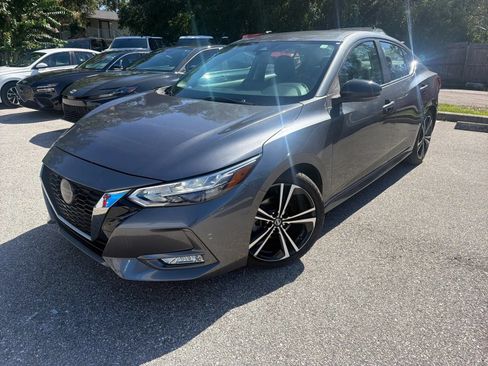 Used 2021 Nissan Sentra SR FWD image 2