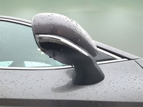 Used 2018 Toyota Camry XSE image 34