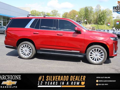 Used 2023 Cadillac Escalade Premium Luxury AWD/4WD image 1