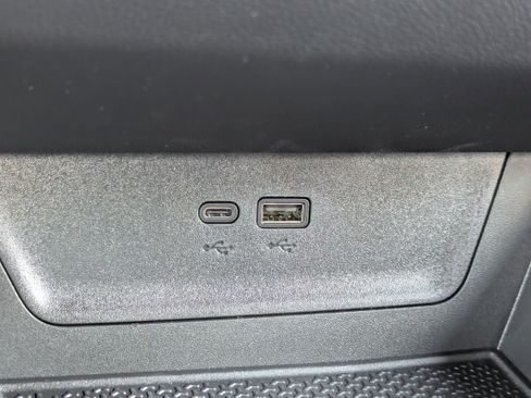 New 2026 Chevrolet Equinox LT w/ Convenience Package II image 15