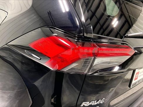 Certified 2025 Toyota RAV4 LE image 29