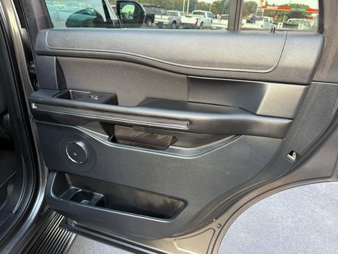 Used 2020 Ford Expedition XL AWD/4WD image 16