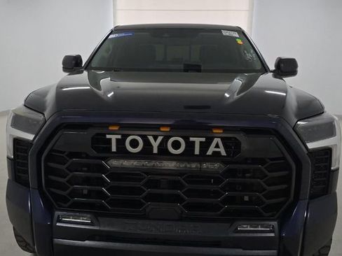 Used 2022 Toyota Tundra SR5 w/ SR5 Convenience Package image 2