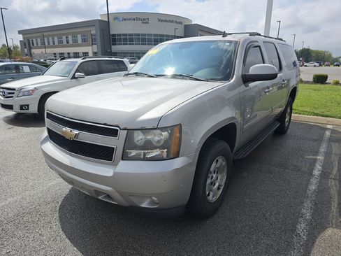 Used 2007 Chevrolet Suburban LT image 10