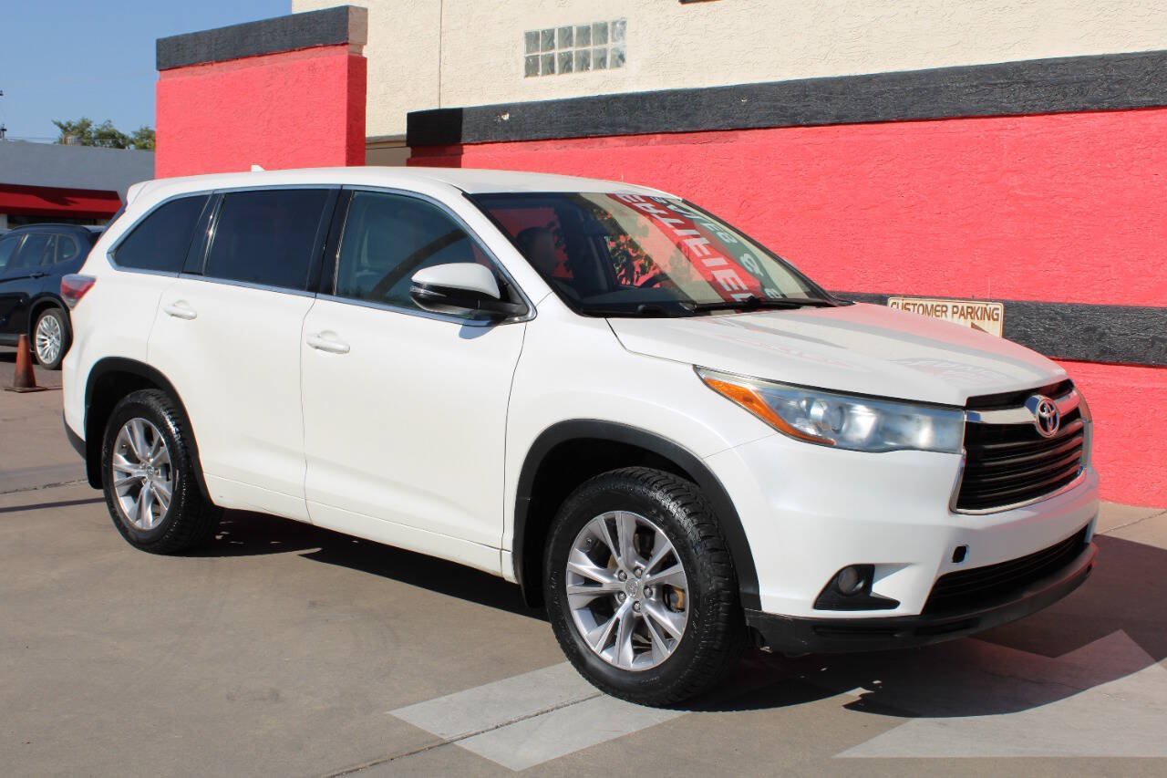 Used 2015 Toyota Highlander Plus AWD/4WD image 7
