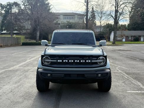 Used 2022 Ford Bronco Outer Banks image 9