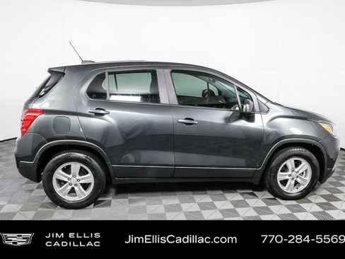 Used 2019 Chevrolet Trax LS image 25