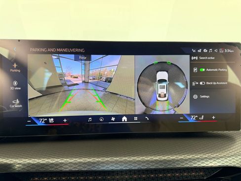 New 2026 BMW 330i Sedan w/ M Sport Package image 29