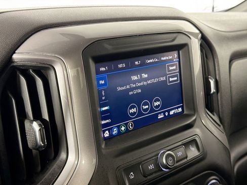 Used 2021 Chevrolet Silverado 1500 Custom Trail Boss AWD/4WD image 14
