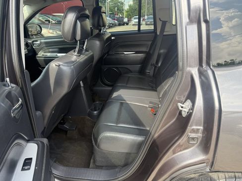 Used 2015 Jeep Compass High Altitude AWD/4WD image 17