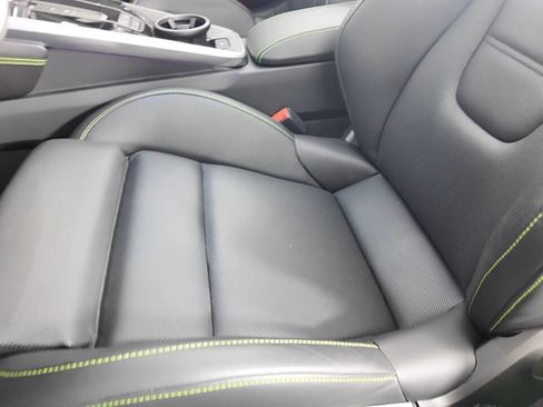 Used 2022 Porsche 911 Turbo S image 9