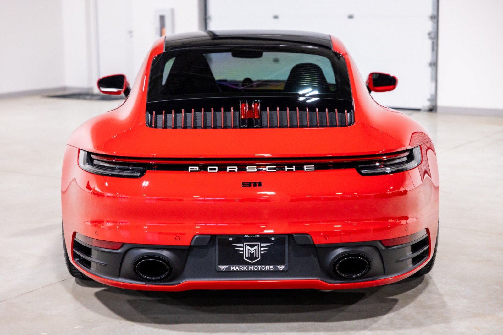 Used 2024 Porsche 911 Carrera RWD image 8