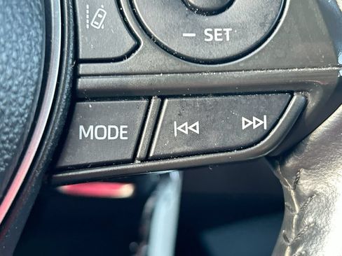 Used 2021 Toyota Corolla SE FWD image 16