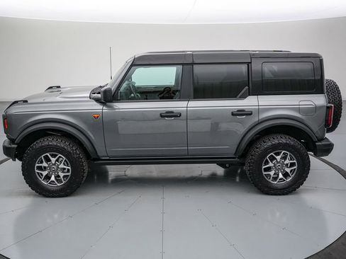 Certified 2025 Ford Bronco Badlands image 7