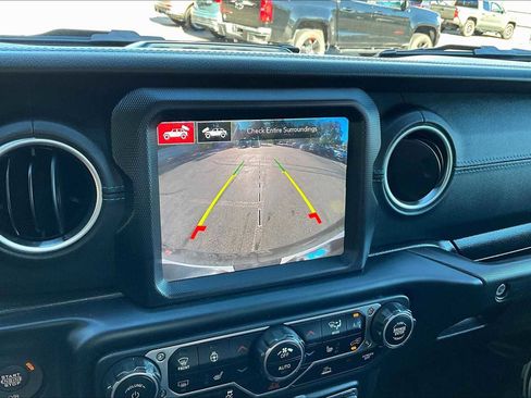 Used 2022 Jeep Wrangler Unlimited Rubicon 4xe w/ Cold Weather Group image 27