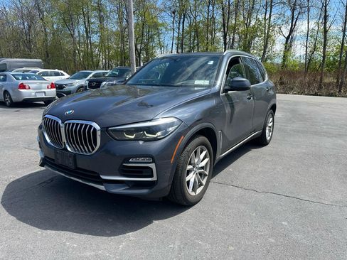 Used 2019 BMW X5 xDrive40i w/ Premium Package 2 image 1