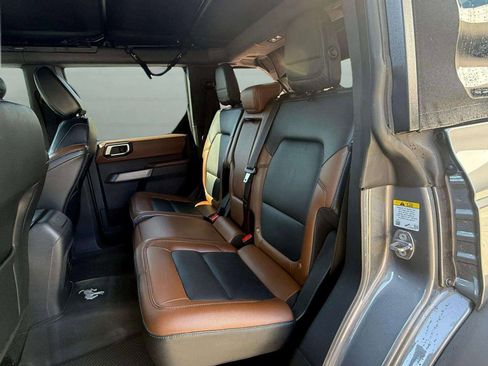 Used 2023 Ford Bronco Outer Banks w/ Sasquatch Package image 19