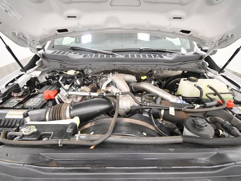 Used 2023 Ford F250 XLT image 12