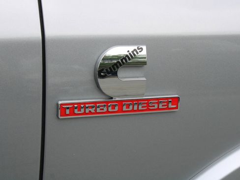 Used 2022 RAM 2500 Laramie image 32