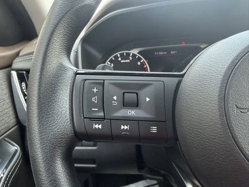 Certified 2023 Nissan Rogue SV image 17