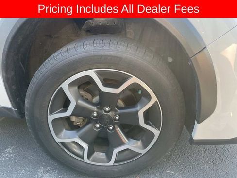 Used 2015 Subaru Crosstrek 2.0i Premium w/ Moonroof Package AWD/4WD image 12