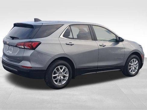 Used 2024 Chevrolet Equinox LT image 7