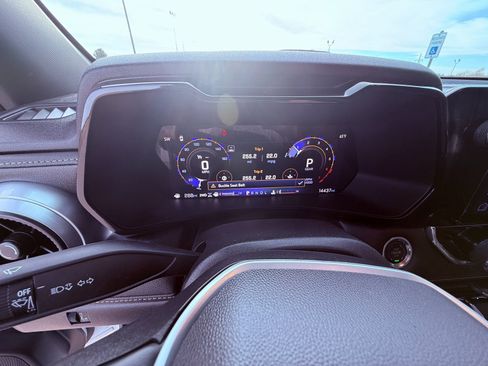 Used 2024 Chevrolet Colorado LT w/ LT Convenience Package II image 14