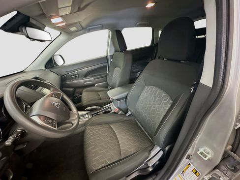 Used 2025 Mitsubishi Eclipse Cross SE AWD/4WD image 13