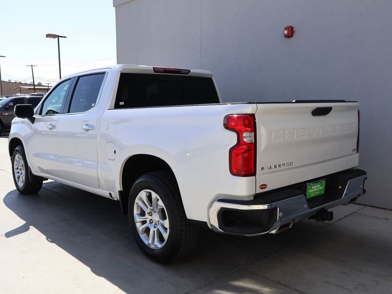Used 2024 Chevrolet Silverado 1500 LTZ AWD/4WD image 3
