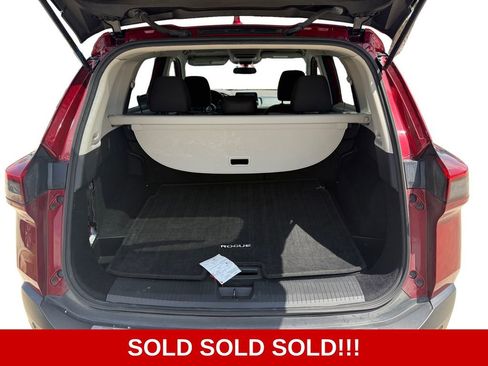 Used 2023 Nissan Rogue SV FWD image 18