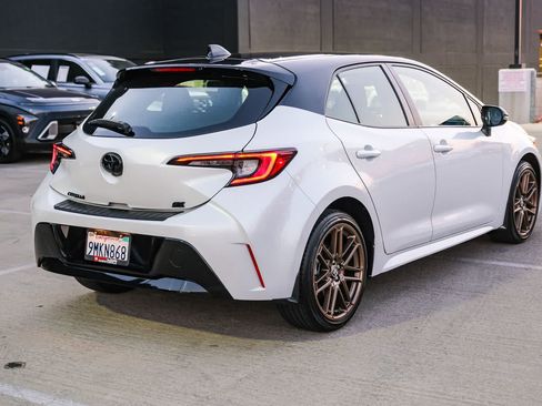 Certified 2024 Toyota Corolla SE w/ SE Package FWD image 4