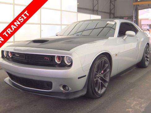 Used 2020 Dodge Challenger R/T Scat Pack RWD image 1