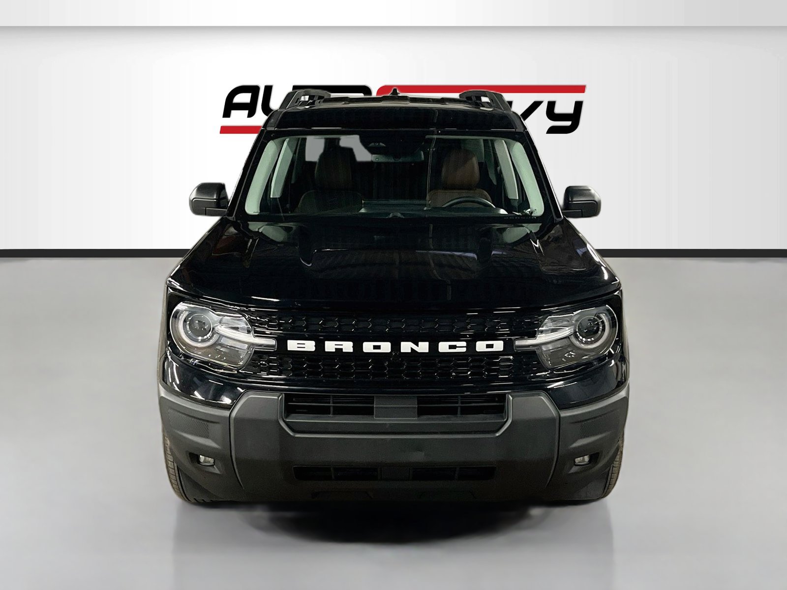 Used 2025 Ford Bronco Sport Outer Banks AWD/4WD image 2