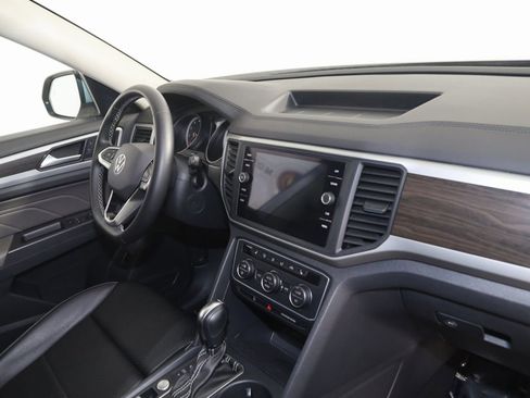 Used 2021 Volkswagen Atlas SE image 42