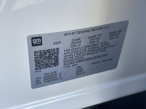 Used 2025 Buick Enclave Sport Touring image 32