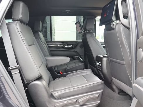 Used 2024 GMC Yukon Denali w/ Advanced Technology Package AWD/4WD image 25