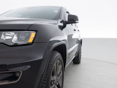 Used 2017 Jeep Grand Cherokee Limited 75th Anniversary AWD/4WD image 12