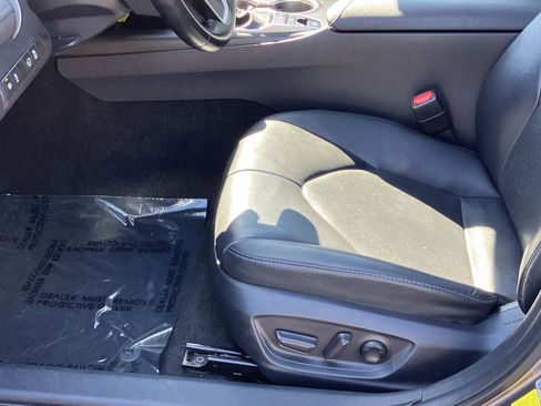 Used 2023 Toyota Camry XLE FWD image 17