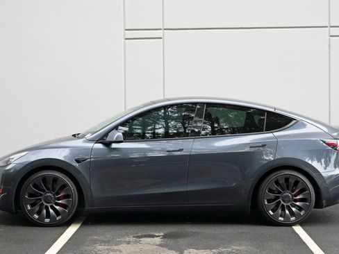 Used 2022 Tesla Model Y Performance AWD/4WD image 49