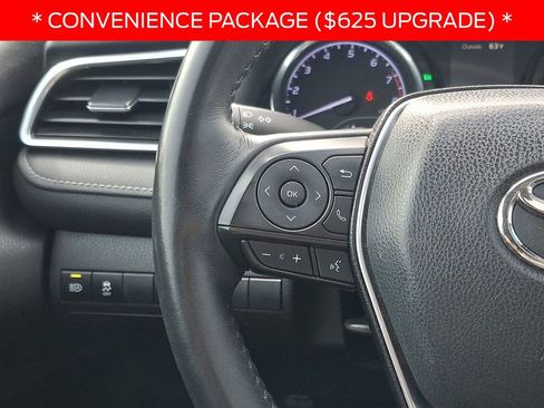 Used 2018 Toyota Camry SE w/ Moonroof Package FWD image 21